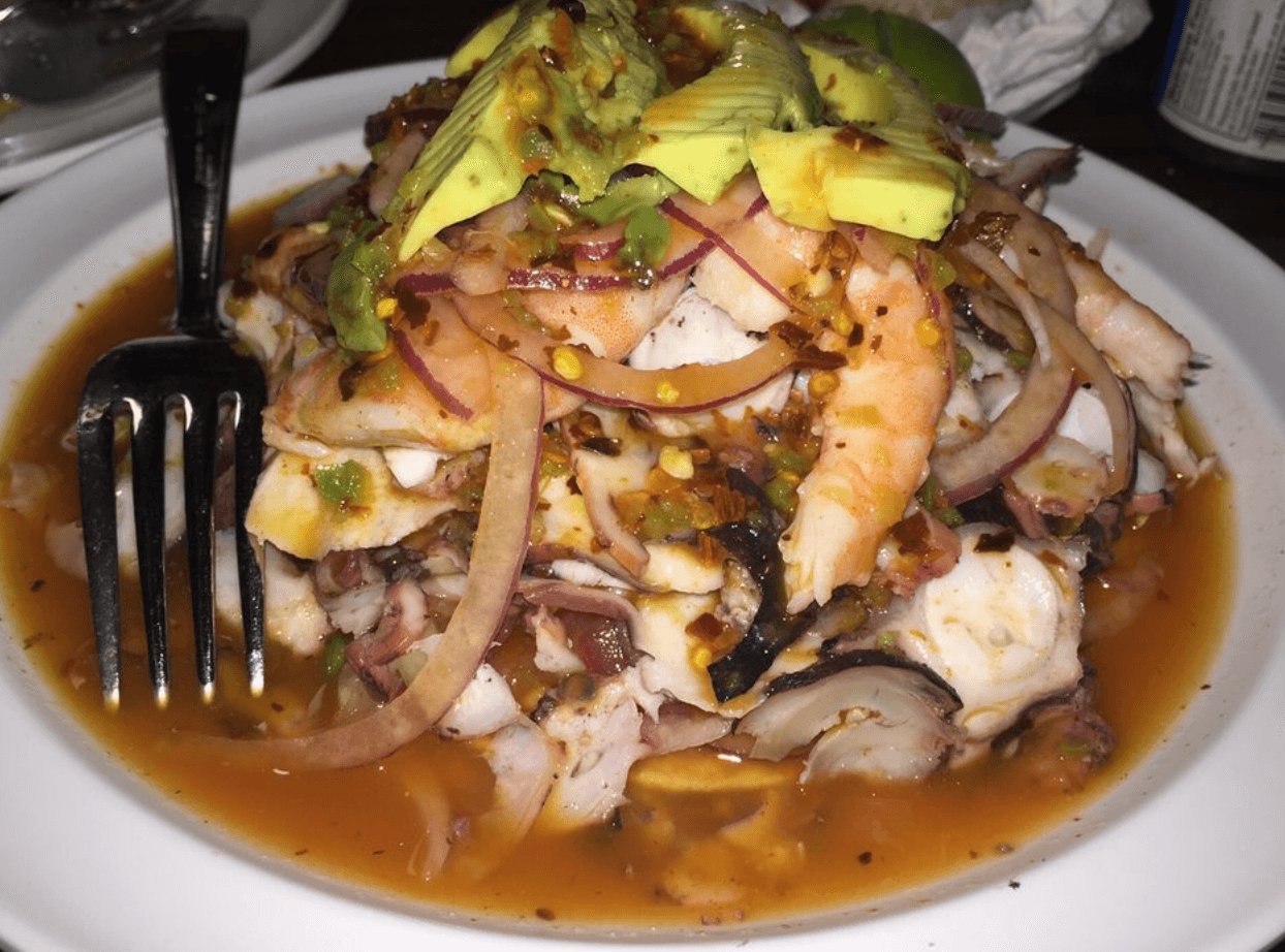 Mariscos Las Cazuelitas Estilo Nayarit
